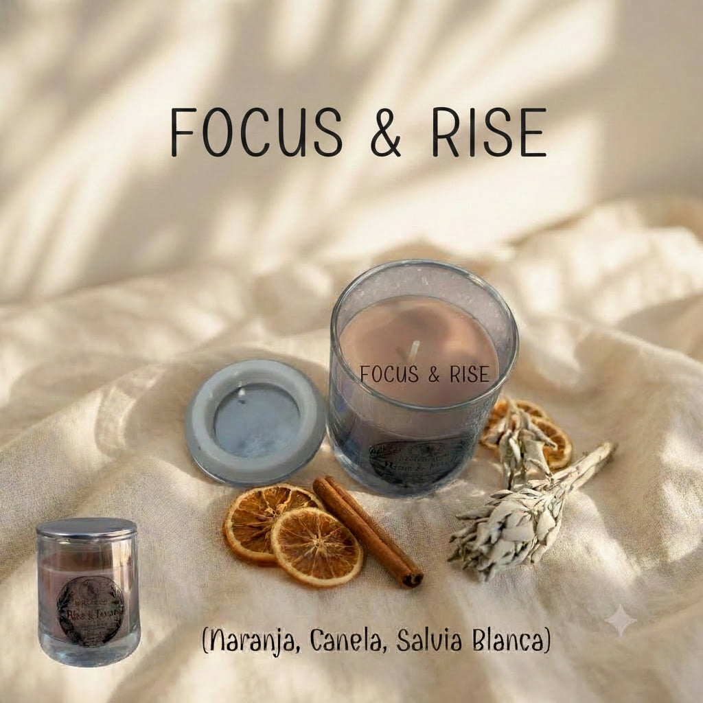 Una vela diseñada para despertar tu mente, elevar tu energía y ayudarte a mantener el enfoque durante el día. La poderosa combinación de salvia blanca, naranja y canela crea un aroma cálido, estimulante y equilibrado que transforma cualquier espacio en un ambiente de motivación y claridad.

Focus & Rise es la compañera perfecta para estudiar, trabajar, crear o empezar el día con una mentalidad positiva y enfocada. 🍊🔥🤍